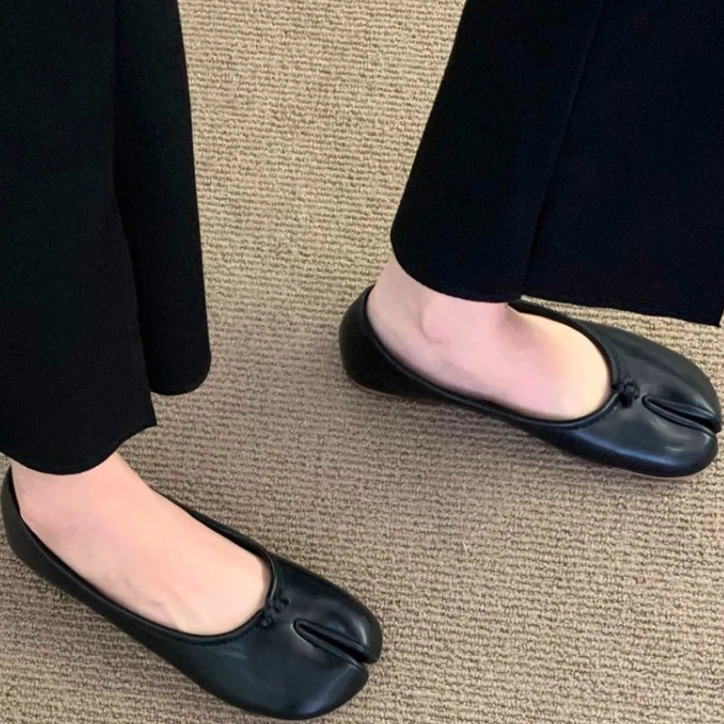 Fashion Soft Leather Split Toe Women Tabi Ballet Flats Spring Autumn Comfortable Walking Lazy Loafers Casual Girls Dance Shoes