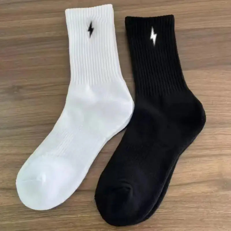10 pairs of men's and women's high tube socks, sweat absorbing and odor proof sports socks, simple and comfortable, solid color Secondary image