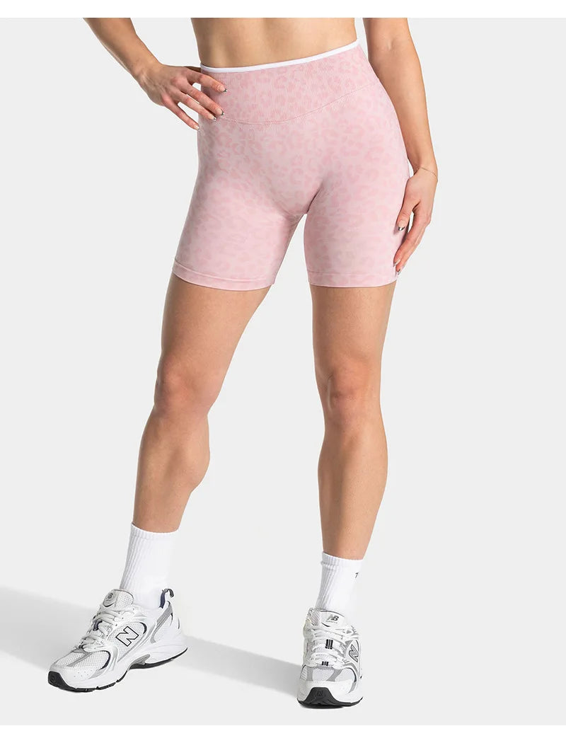 Quick drying seamless yoga shorts for women, high waisted, hip lifting, abdominal tightening, running and fitness pants