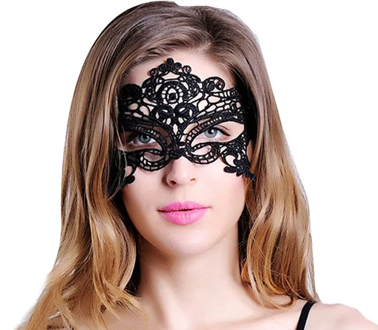 Women Carnival Mask Hollow Lace Masquerade Face Mask Princess Prom Party Props Black Eye Mask Halloween Costume for Women
