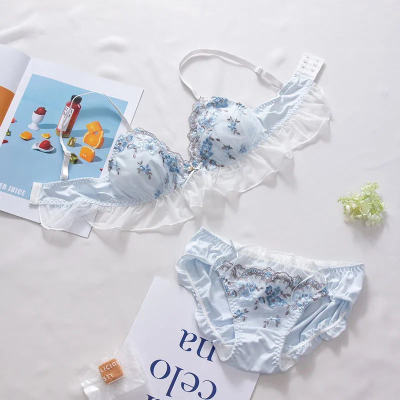 Female embroidered bow lingerie briefs set Japanese sweet bra set triangle cup without steel ring bra student underwear Secondary image