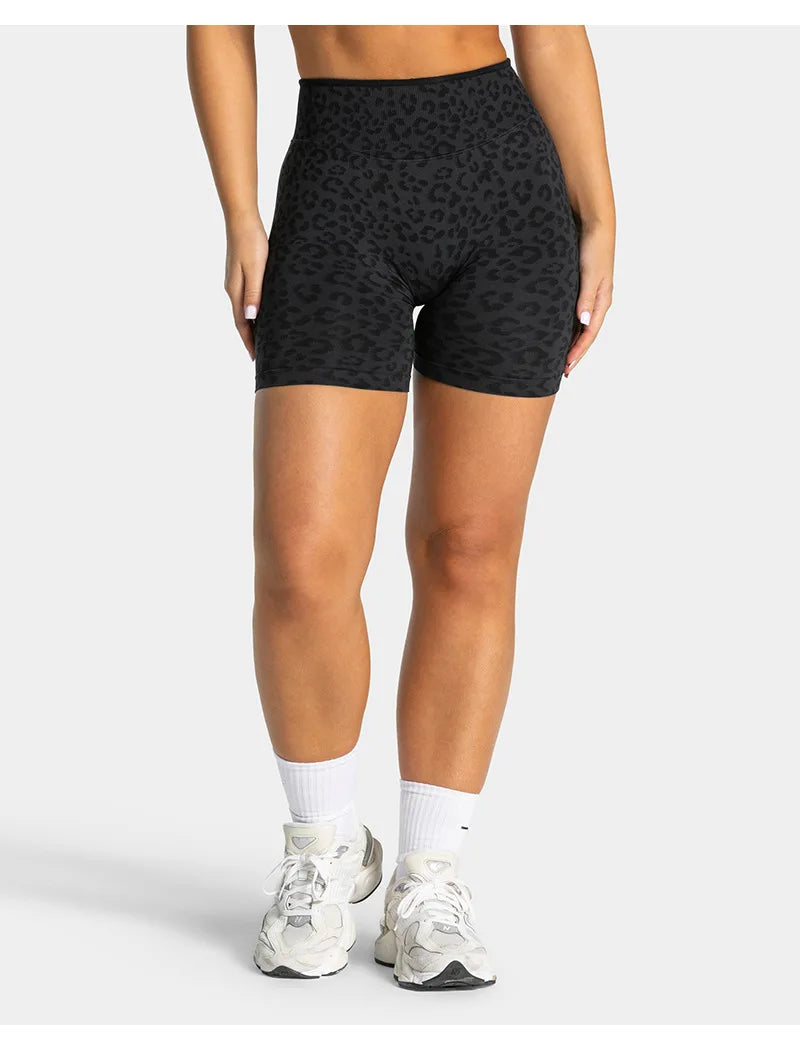 Quick drying seamless yoga shorts for women, high waisted, hip lifting, abdominal tightening, running and fitness pants